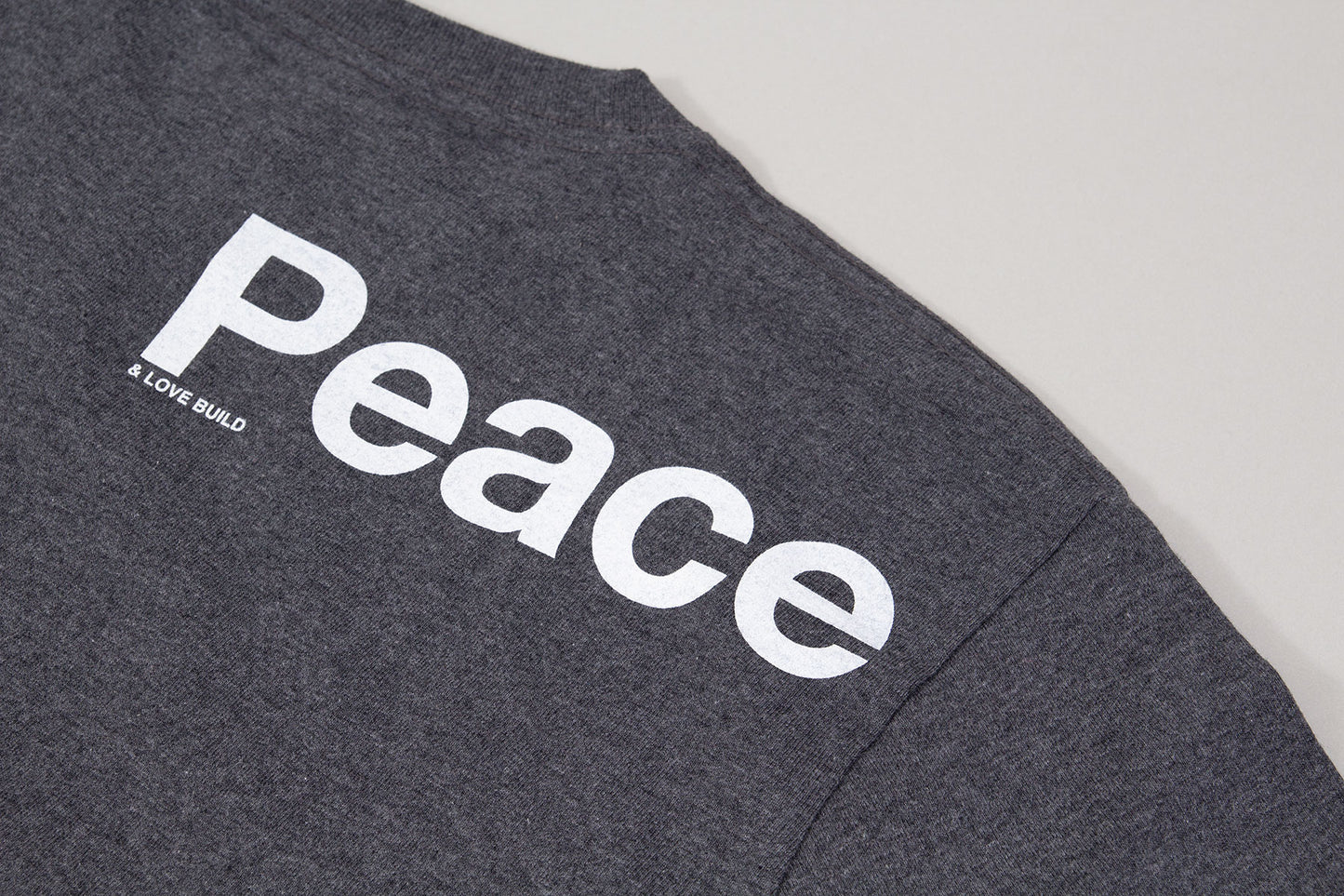 Peace & Love, Build